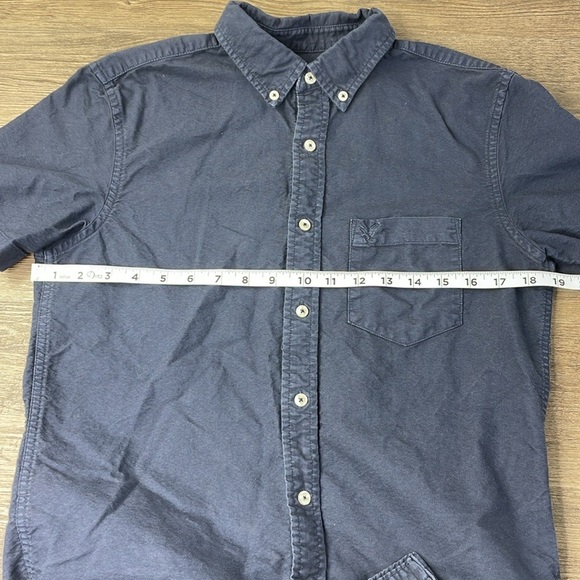 American Eagle Men’s Navy Blue Short Sleeve Button Down Shirt, size Small - Picture 8 of 10